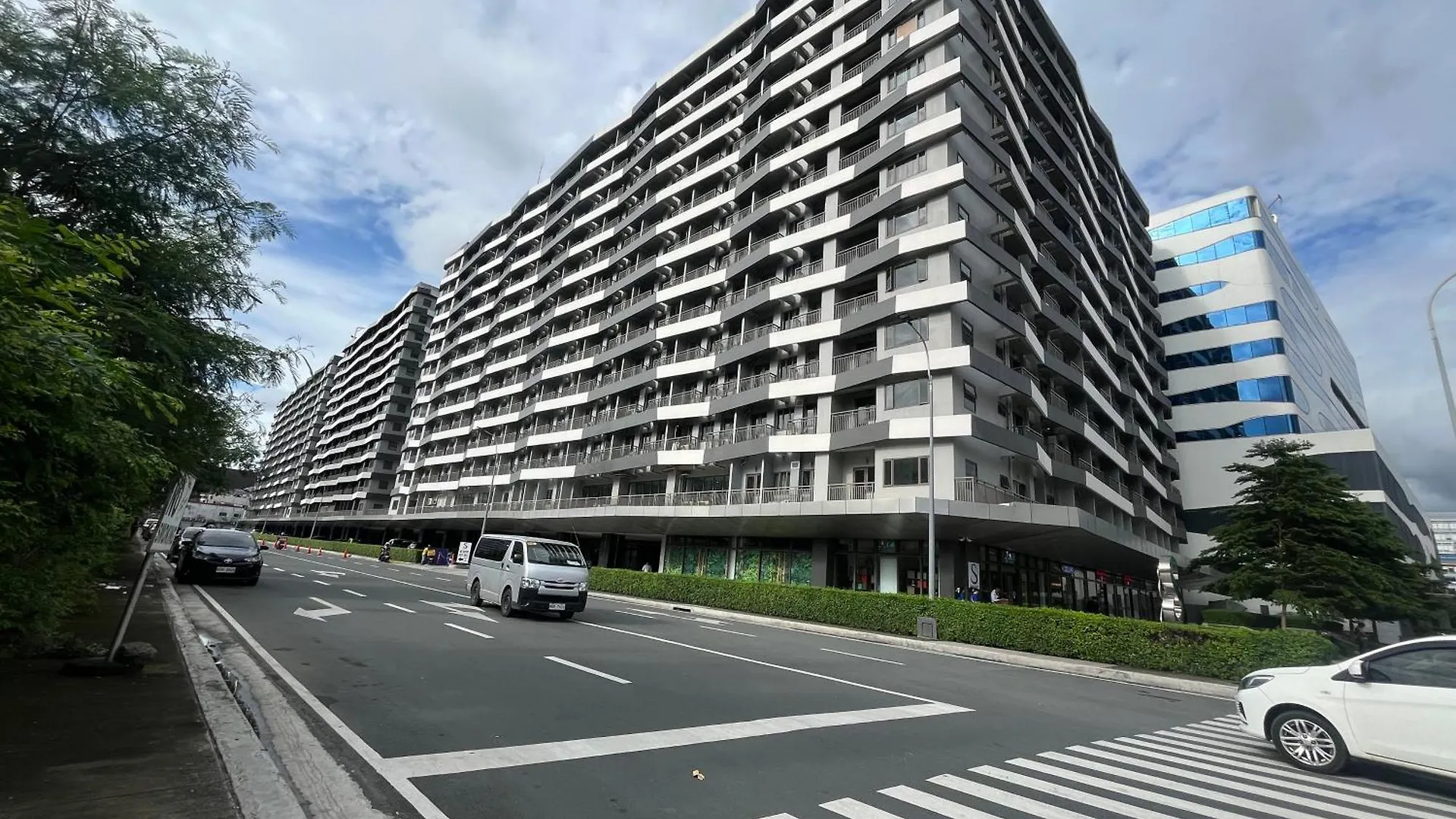 S Residences Condo Near Moa Picc Airport Pasay Philippines